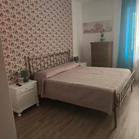 House Lillina ,appartamento Vicino Al Mare Con Privata ,ombrellone E Lettini